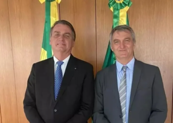 Patrimônio de irmão de Bolsonaro mais que triplica em 8 anos