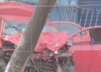 Catador morre atropelado por carro em Itapuã