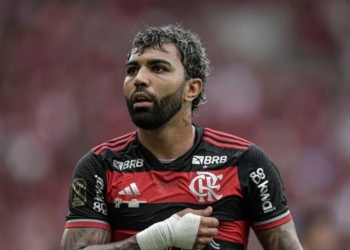 Gabigol compartilha vídeo de despedida do Flamengo ao som de Tim Maia