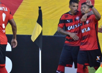 Ex-jogador da dupla BaVi diz se identificar mais com Vitória