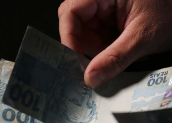 Governo desbloqueia R$ 1,7 bilhão e revisa previsão de déficit no Orçamento