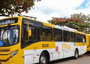 Obras na Cidade Baixa alteram itinerário de três linhas de ônibus em Salvador
