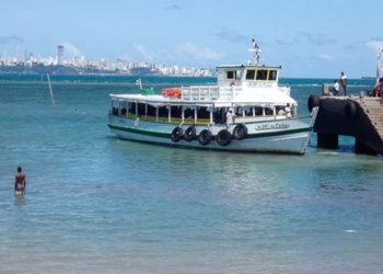 Travessia Salvador-Mar Grande opera com bom movimento nesta segunda-feira (3)