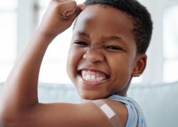 Crianças na Bahia passam a contar com vacina contra a gripe no calendário nacional