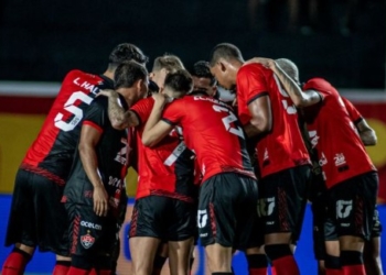 Vitória x Universidad de Quito: veja onde assistir, horário e prováveis escalações do jogo