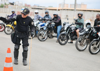 Transalvador promove treinamento de pilotagem segura para motociclistas