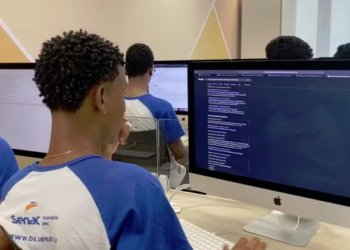 Senac e Governo Federal oferecem 220 vagas em curso gratuito de comércio exterior