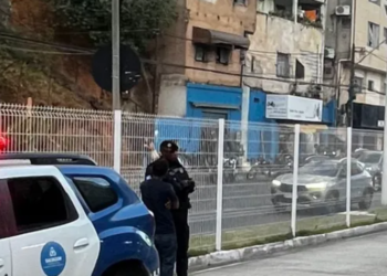 Homem é preso após perseguir mulher em estação do BRT em Salvador