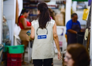 Prefeitura de Salvador alerta sobre álcool clandestino e amplia fiscalização