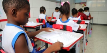 Programa Salvador Avalia aplica provas para 100 mil alunos da rede municipal