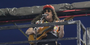 FGM inaugura estátua de Moraes Moreira na Praça Castro Alves e lança programação que celebra 40 anos da fundação