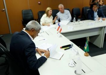 Jerônimo anuncia investimentos de R$ 54 milhões para Salinas da Margarida