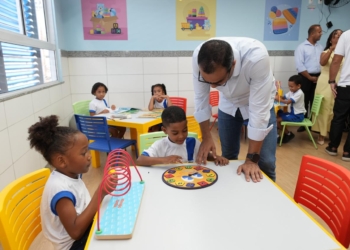 Prefeitura de Salvador inicia ano letivo com entrega de escola no Lobato com capacidade para 800 alunos