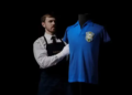 Camisa utilizada por Pelé na final de 58 vai a leilão por R$ 30 milhões