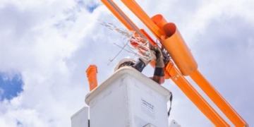 Sete bairros de Salvador terão corte de energia nesta terça-feira
