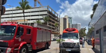 Elevador cai em condomínio de Salvador e deixa mulher ferida