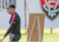 Vitória retoma treinamentos e inicia preparação para enfrentar o Corinthians